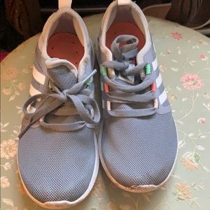 adidas Shoes - Adidas Bounce Sneakers Size 6 adidas Shoes - Adidas Bounce Sneakers Size 6